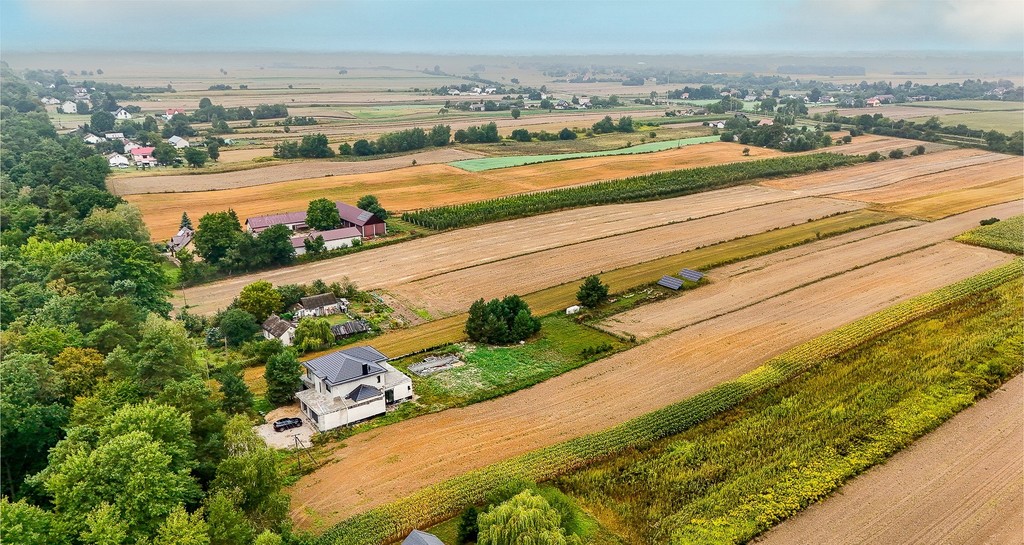 Luksusowy dom przy lesie — zdjęcie 14