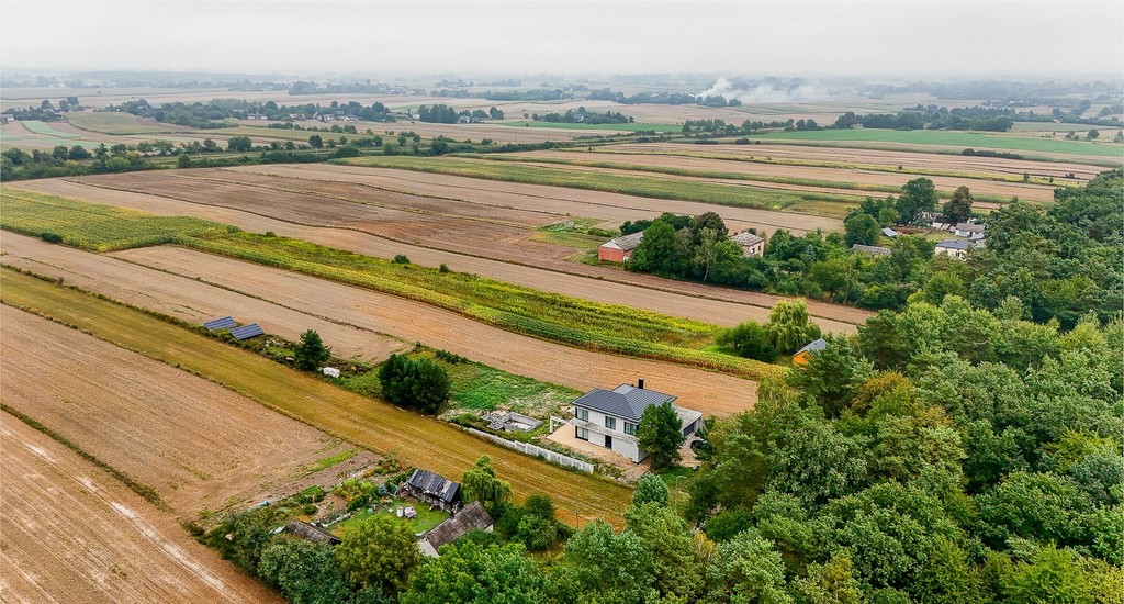 Luksusowy dom przy lesie — zdjęcie 15