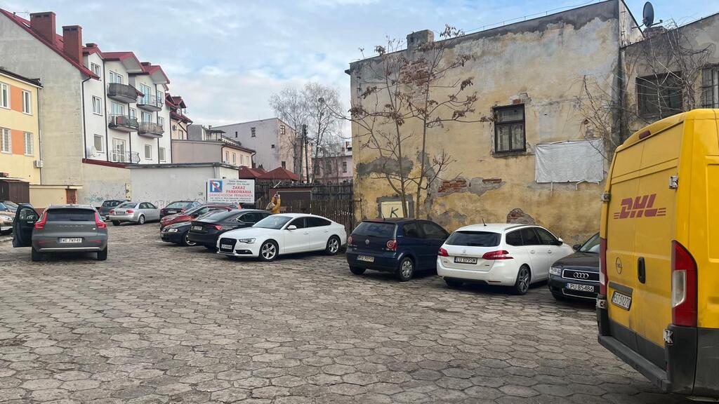 Działka inwestycyjna w Centrum Puław — zdjęcie 2