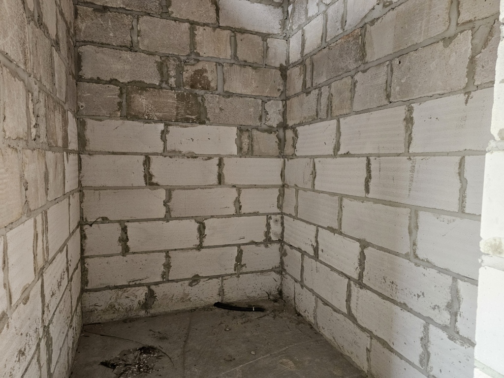 Dom 450 m2 + dwie działki budowlane 5200 m2 — zdjęcie 9