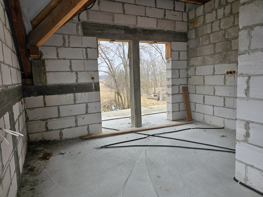 Dom 450 m2 + dwie działki budowlane 5200 m2 — zdjęcie 10