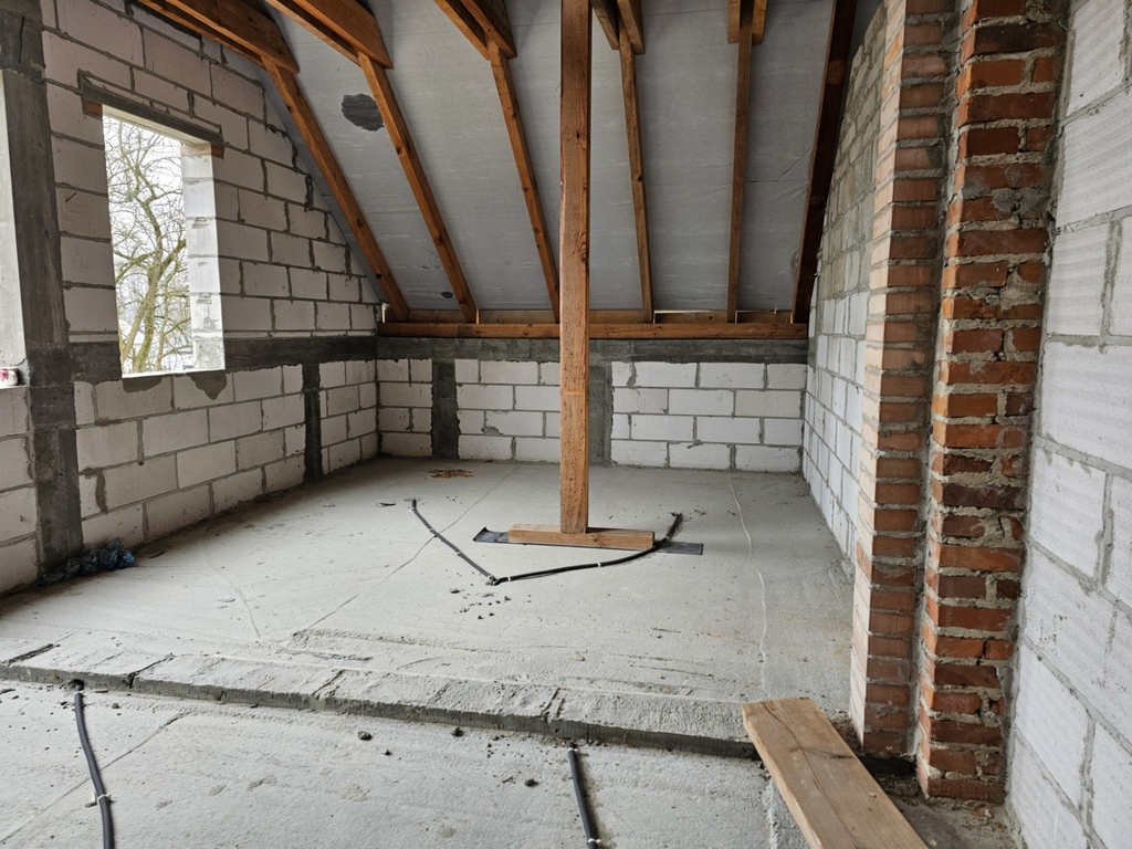 Dom 450 m2 + dwie działki budowlane 5200 m2 — zdjęcie 18