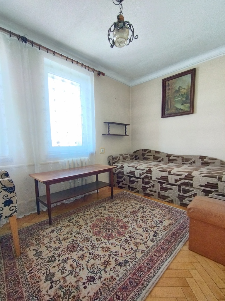 Mieszkanie w centrum/ 4 pokoje/ II piętro — zdjęcie 4