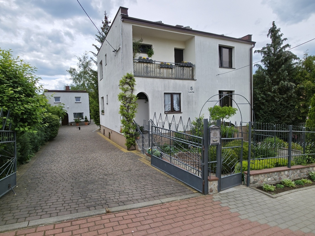 Wyjątkowa oferta dwóch domów w Mrągowie
