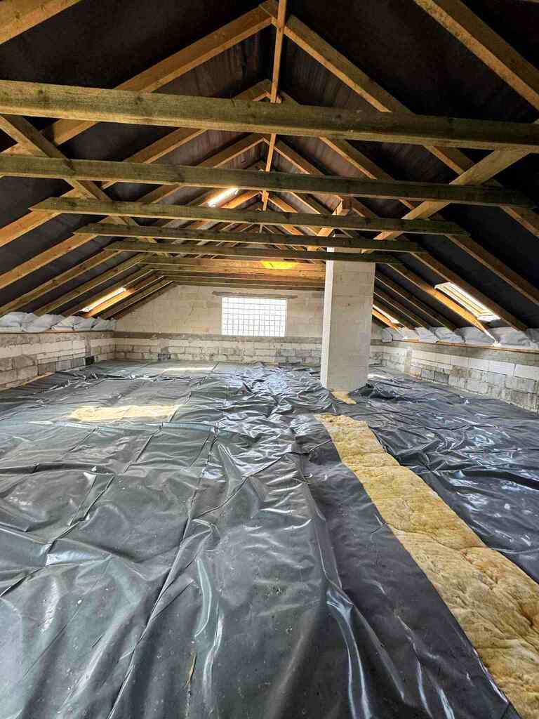 Dom do zamieszkania  z dużą działką 1,0468 ha — zdjęcie 6