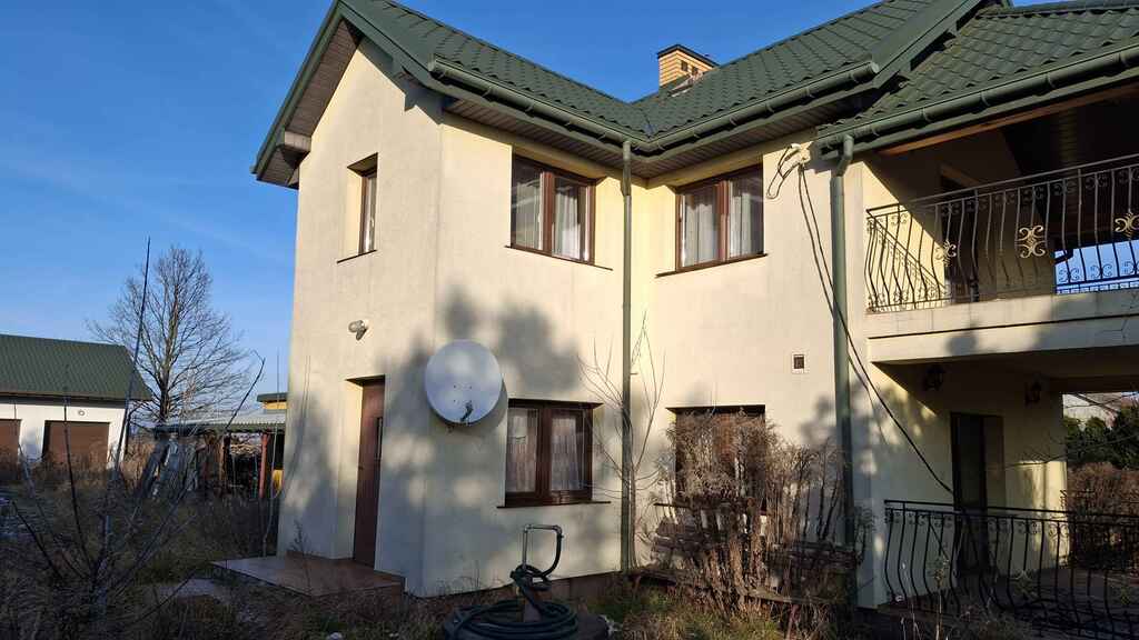Siedlisko 1,04 ha z domem i zabudowaniami — zdjęcie 12