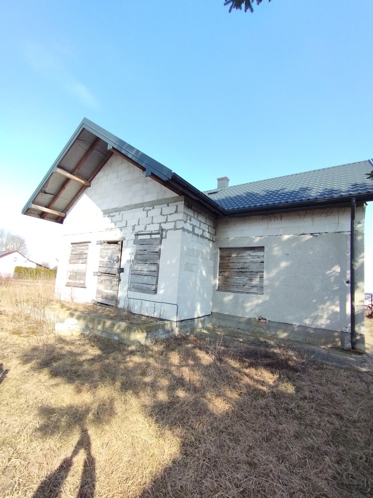 Dom do wykończenia, działka 1200 m² — zdjęcie 3