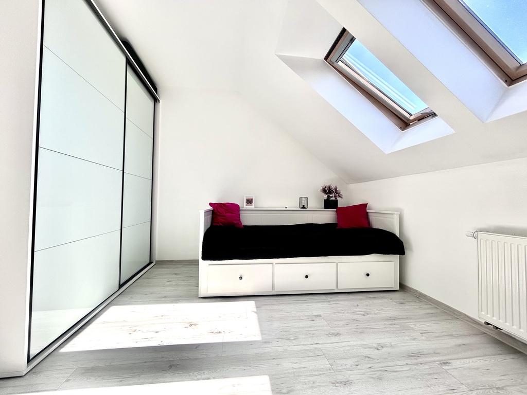 Dwupoziomowa przestrzeń z charakterem – 98,13 m² — zdjęcie 4