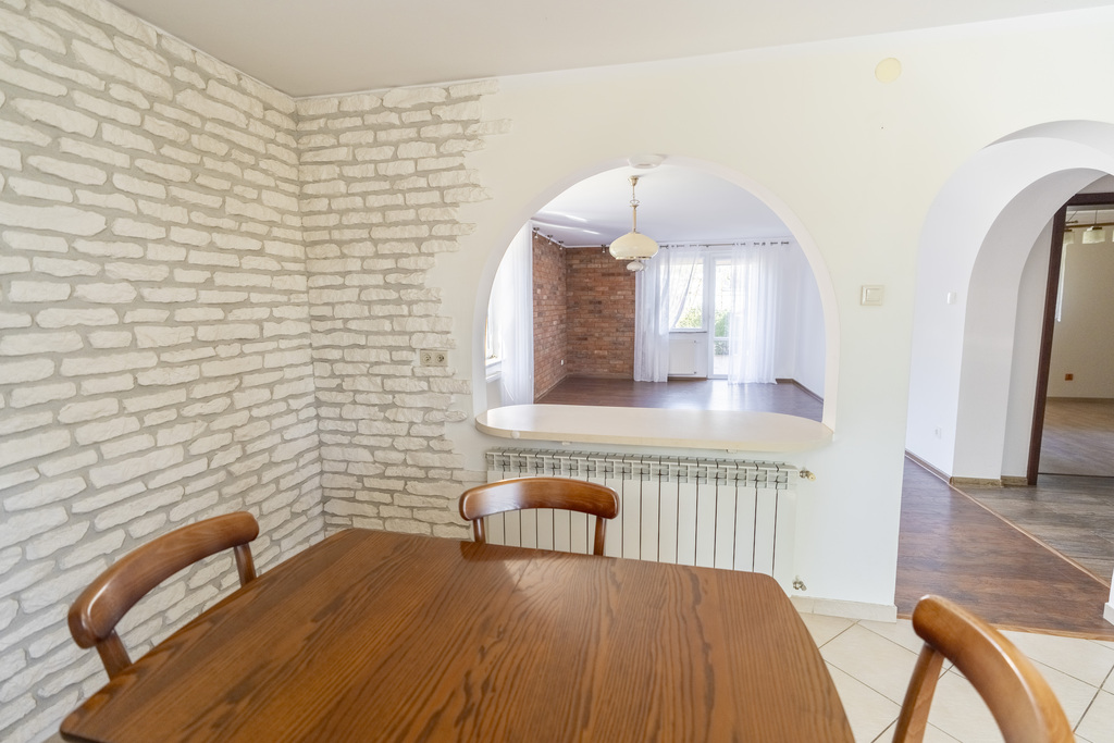 Dom 138,5 m² z tarasem i fotowoltaiką — zdjęcie 4