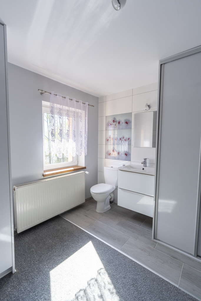 Dom 138,5 m² z tarasem i fotowoltaiką — zdjęcie 14