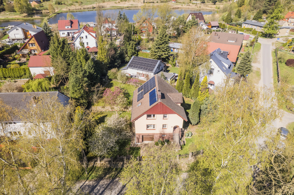 Dom 138,5 m² z tarasem i fotowoltaiką — zdjęcie 31