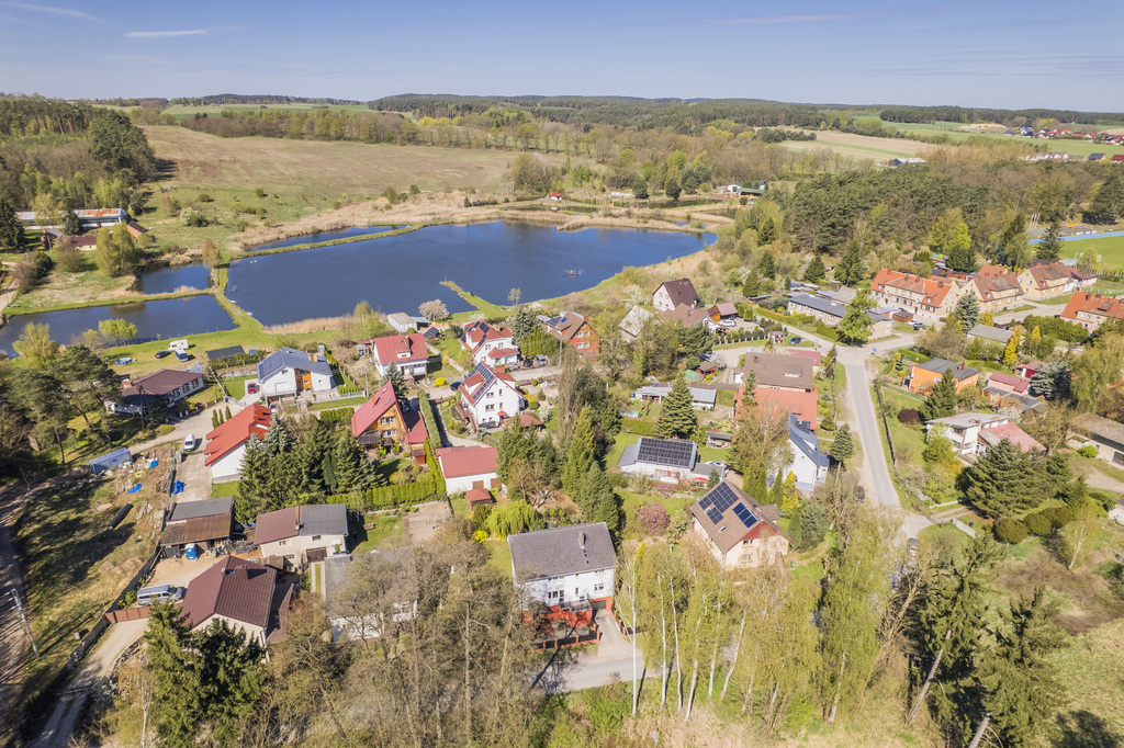 Dom 138,5 m² z tarasem i fotowoltaiką — zdjęcie 35