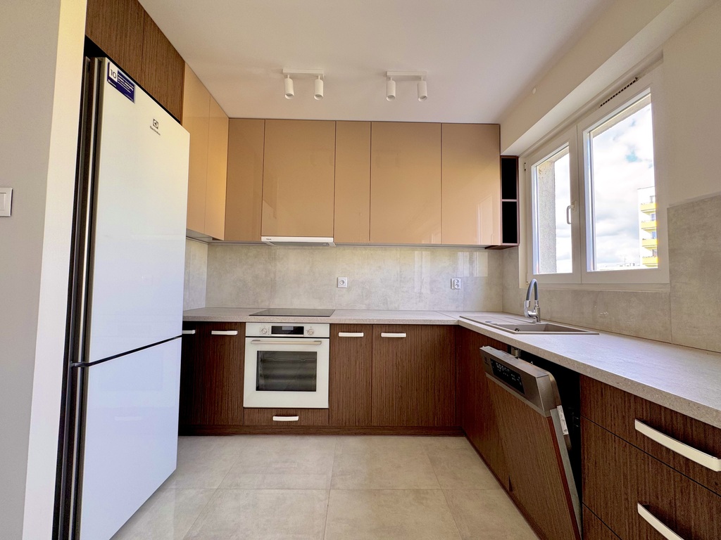 Mieszkanie gotowe do wprowadzenia 59m² po remoncie — zdjęcie 3