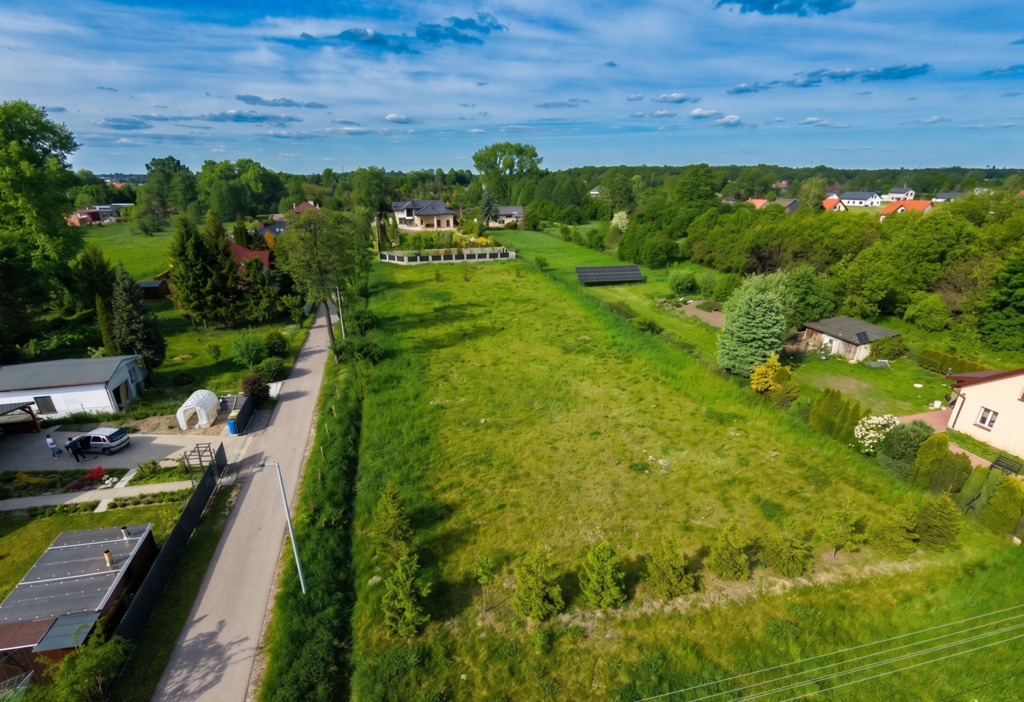 Dwie działki w doskonałej lokalizacji 2 x 800m2 — zdjęcie 3