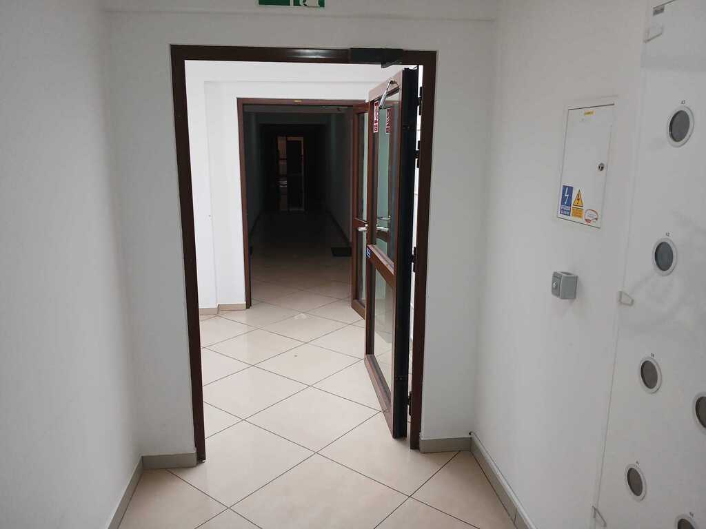 Kawalerka w Płocku, dostępna od zaraz, winda — zdjęcie 12
