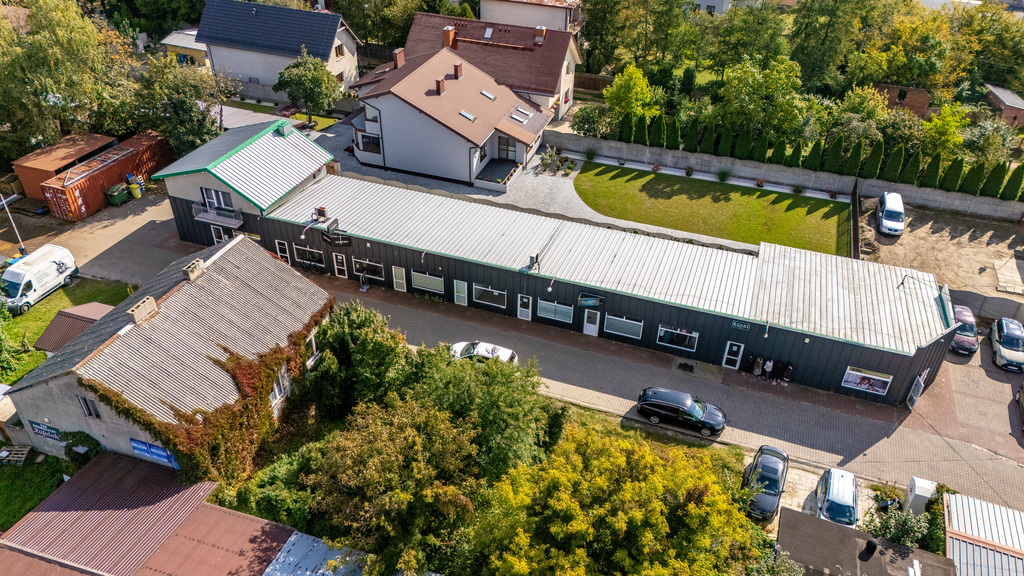 Pasaż handlowo-usługowy w centrum Bełchatowa