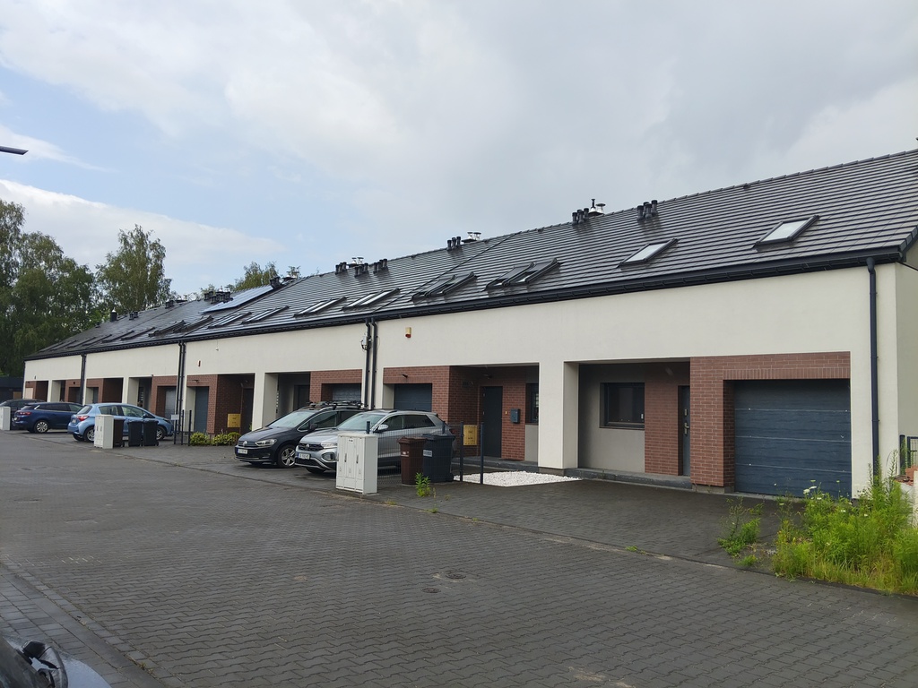 Bliźniak o powierzchni 158m2 ,5 pokoi,garaż,ogród