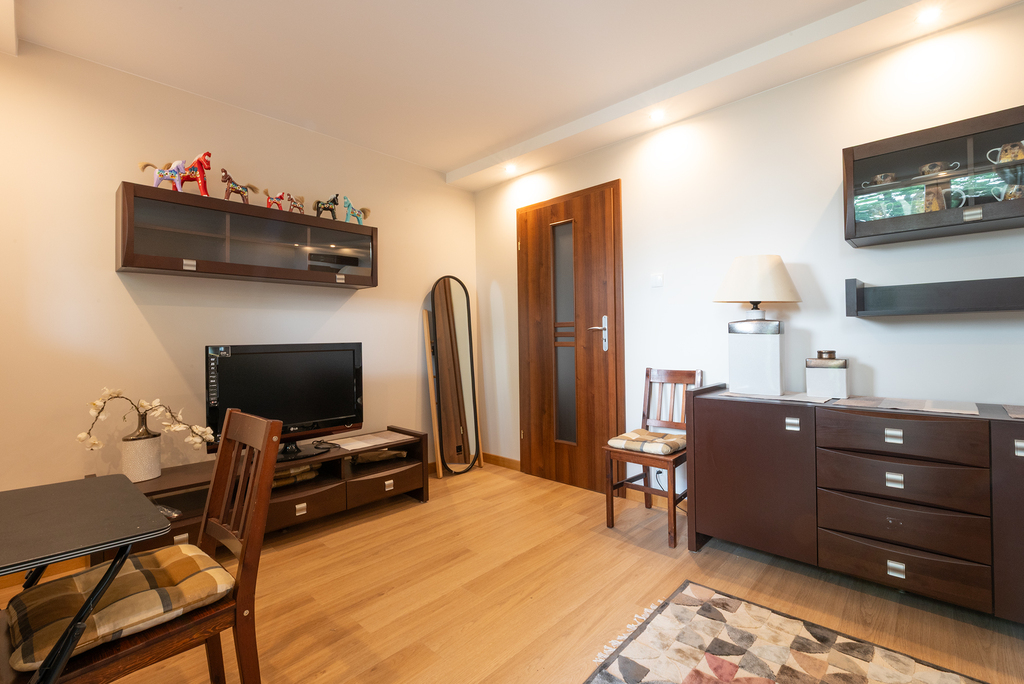 Świetne mieszkanie w ścisłym centrum — zdjęcie 2