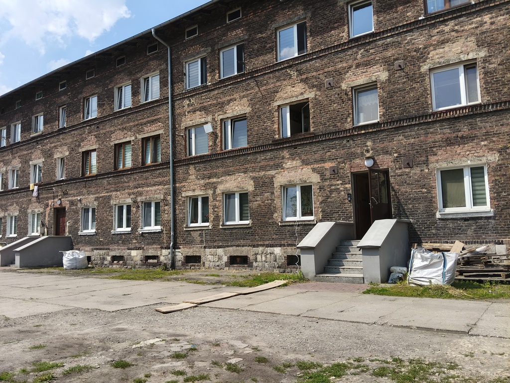Mieszkanie w kamienicy 35,5 m² w centrum Czeladzi — zdjęcie 7