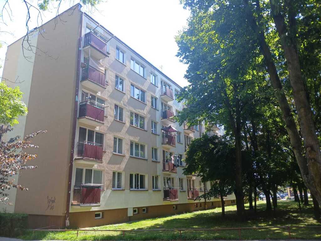 2 pokojowe, 32 m kw - Zgliczyńskiego - do remontu — zdjęcie 3