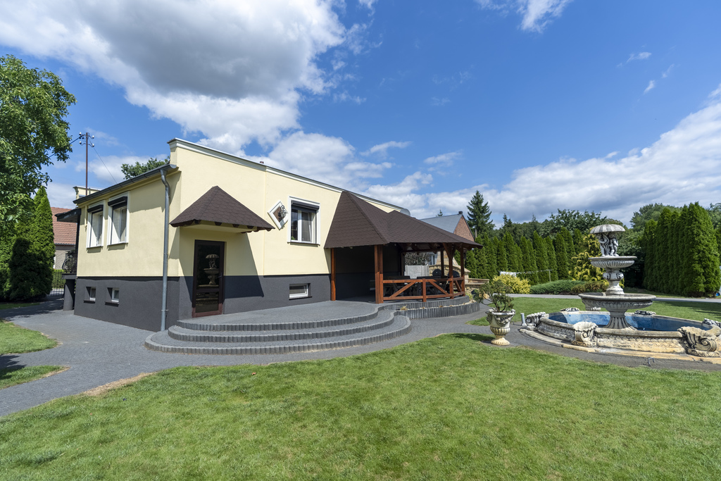 Piękny dom 180 m² – Szczaniec — zdjęcie 2