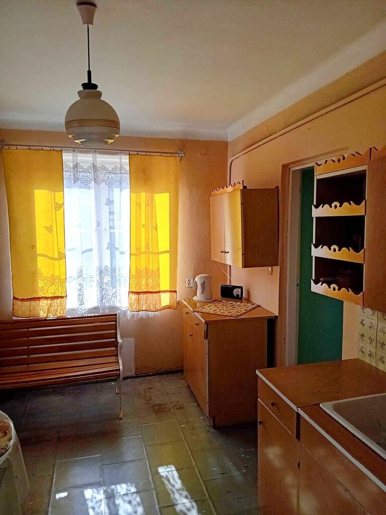 Dom, 2 bud. gosp., garaż - pow. 1 ha lub siedlisko - zdjęcie 3