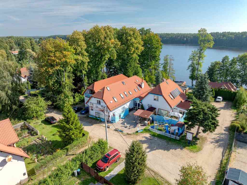 Działający KOMPLEKS TURYSTYCZNO-WYPOCZYNKOWY nad Jeziorem Omulew - zdjęcie 2