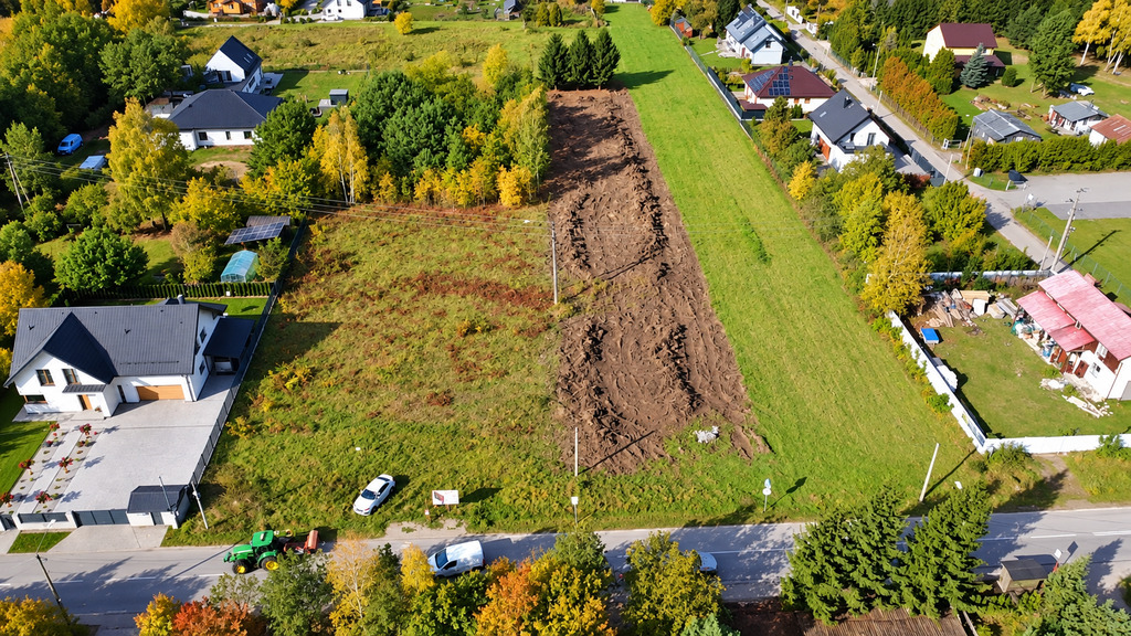 Działka w Ignatkach 886 m² z WZ - zdjęcie 2